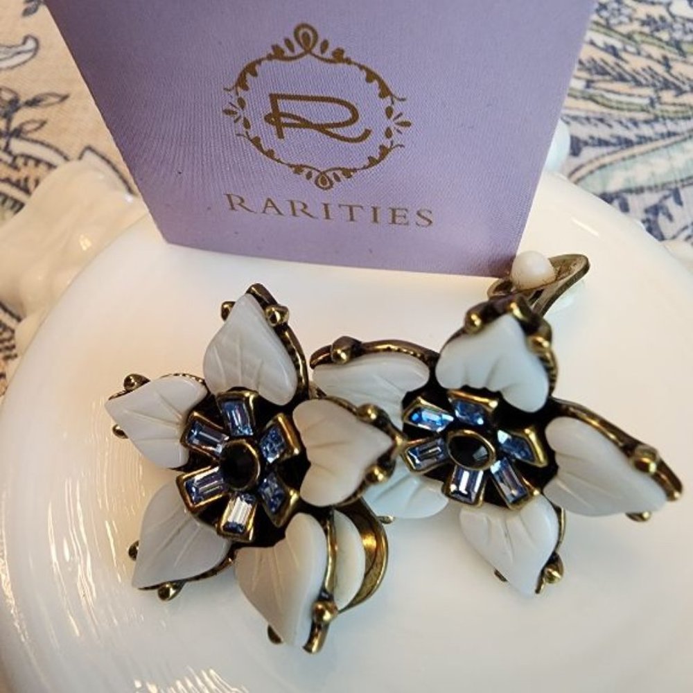 RARITIES CRYSTAL AQUAMARINE MOP FLOWER RING AND EARRINGS SET